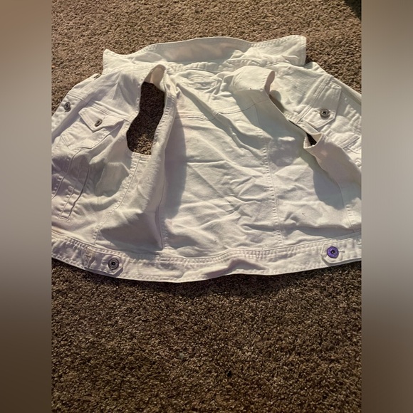 Very Cute - Picture 3 of 3